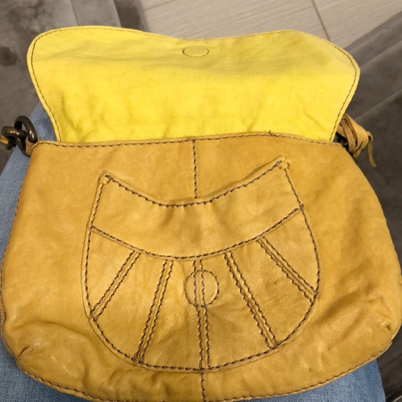 Lucky Brand yellow leather purse - Picture 3 of 7